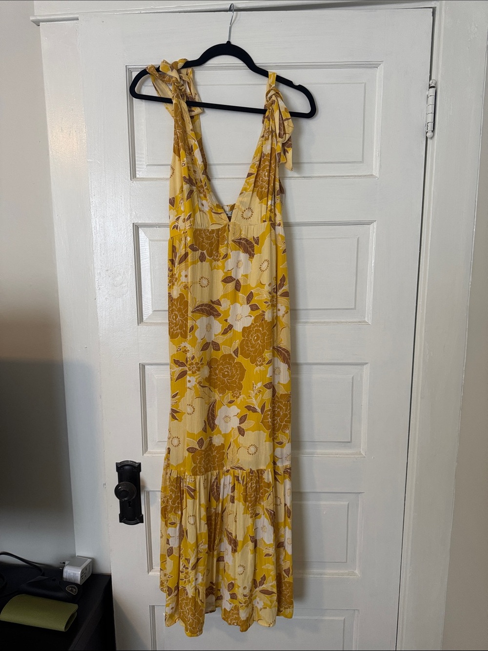 Abercrombie & Fitch Yellow Floral Tie-Shoulder Maxi Dress with White Accents